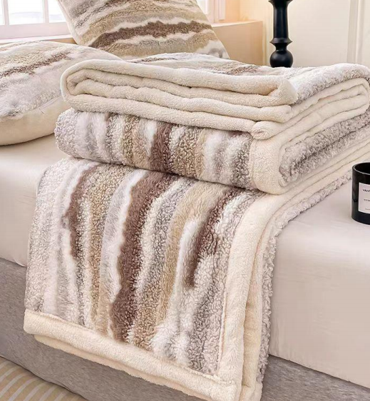 PRINTED RABBIT FUR+MICRO MINK BACKING