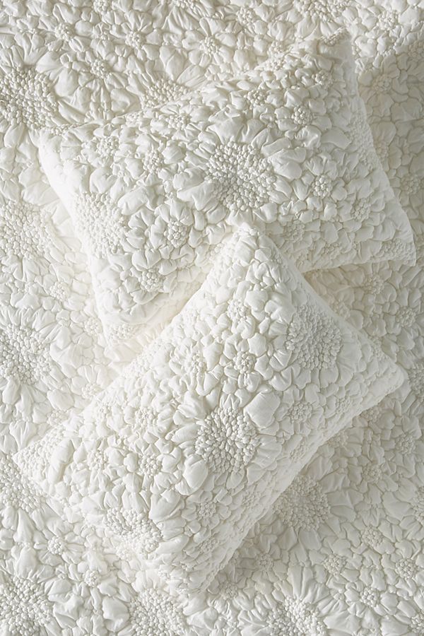 White 3D Floral Quilted Bedding Set