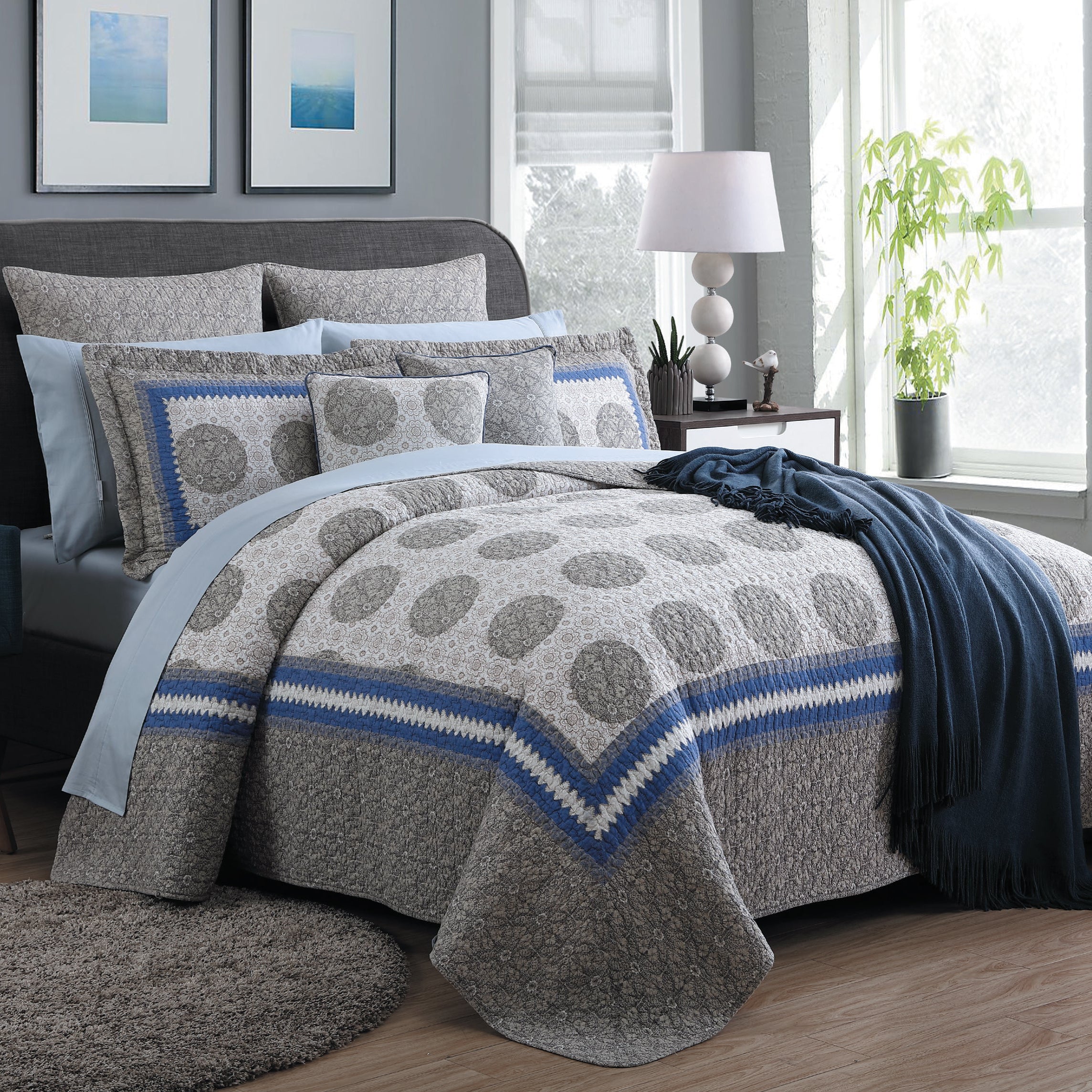 Vintage Bohemian Circle Print Quilted Bedspread