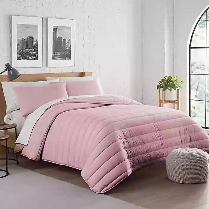 Three-piece bed cover set